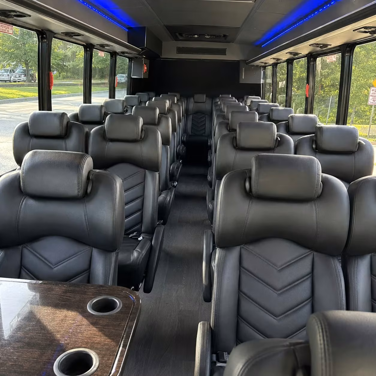 san marcos 30 passenger minibus rental